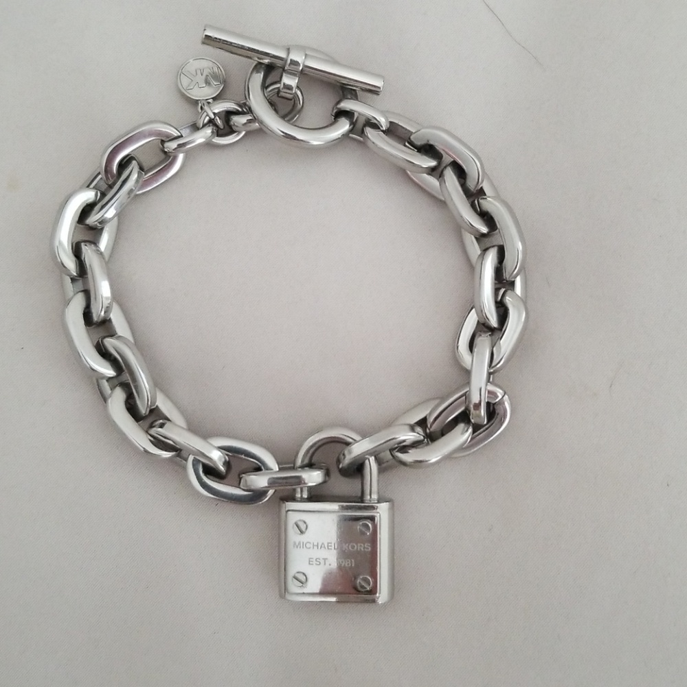 Michael Kors toggle bracelet